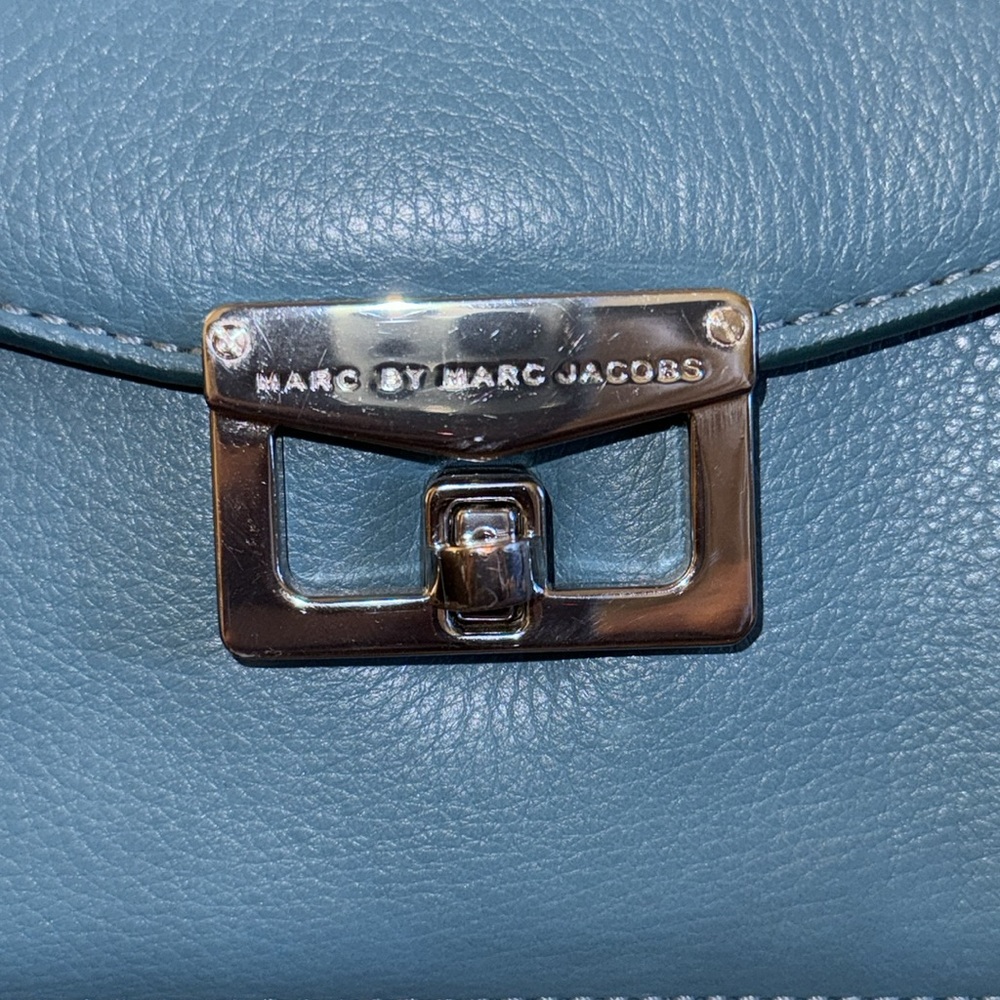 Gently Used Marc By Marc Jacobs Small Purse View 2
